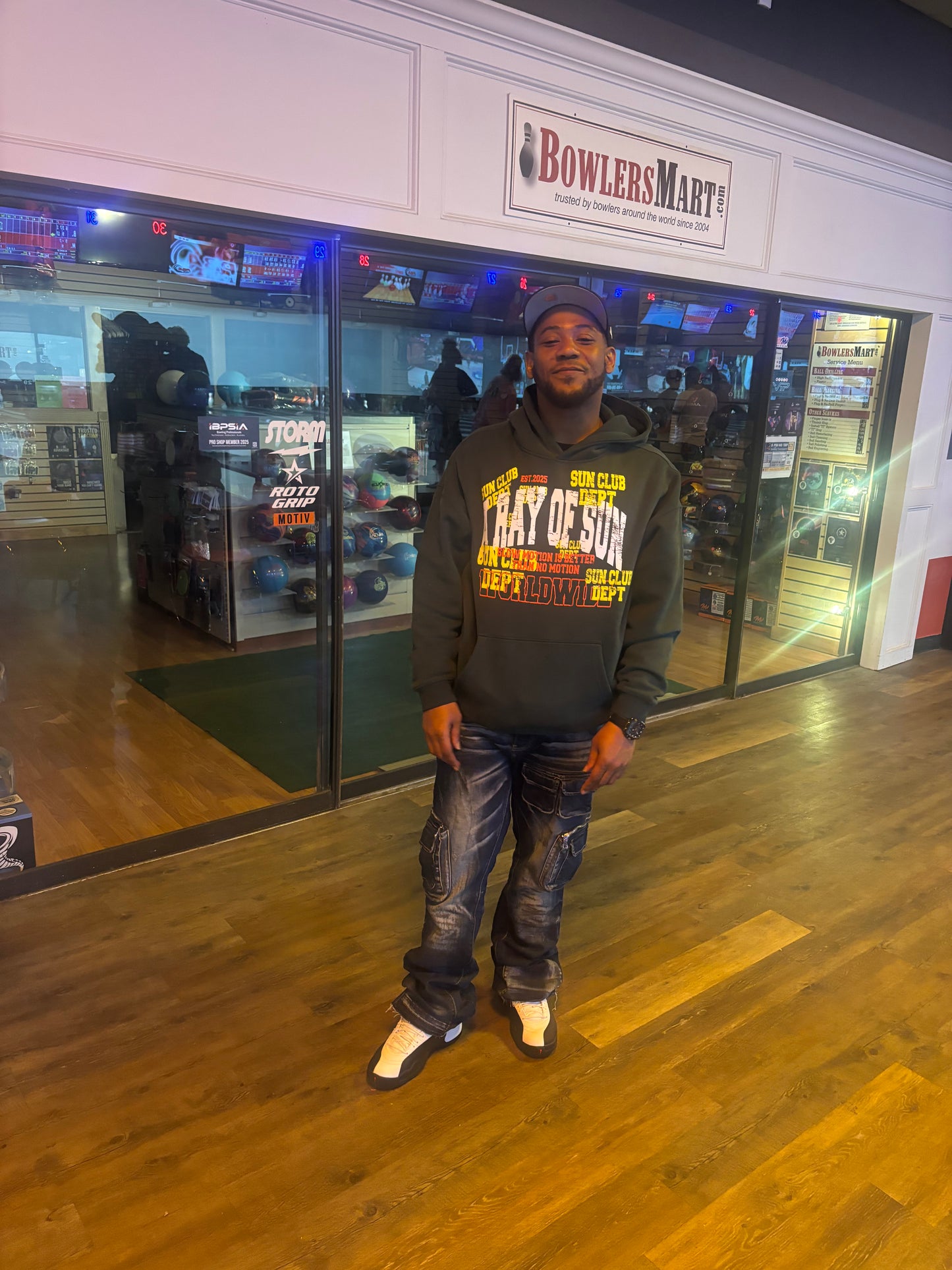 A RAY Of SUN "SUN CLUB DEPT" HOODIE
