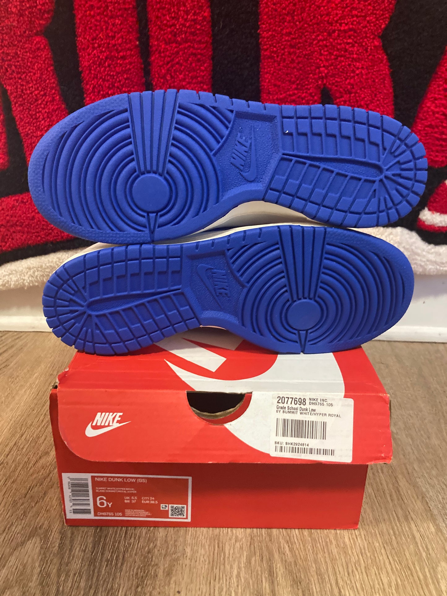"WHITE HYPER ROYAL" DUNK LOW (GS)
