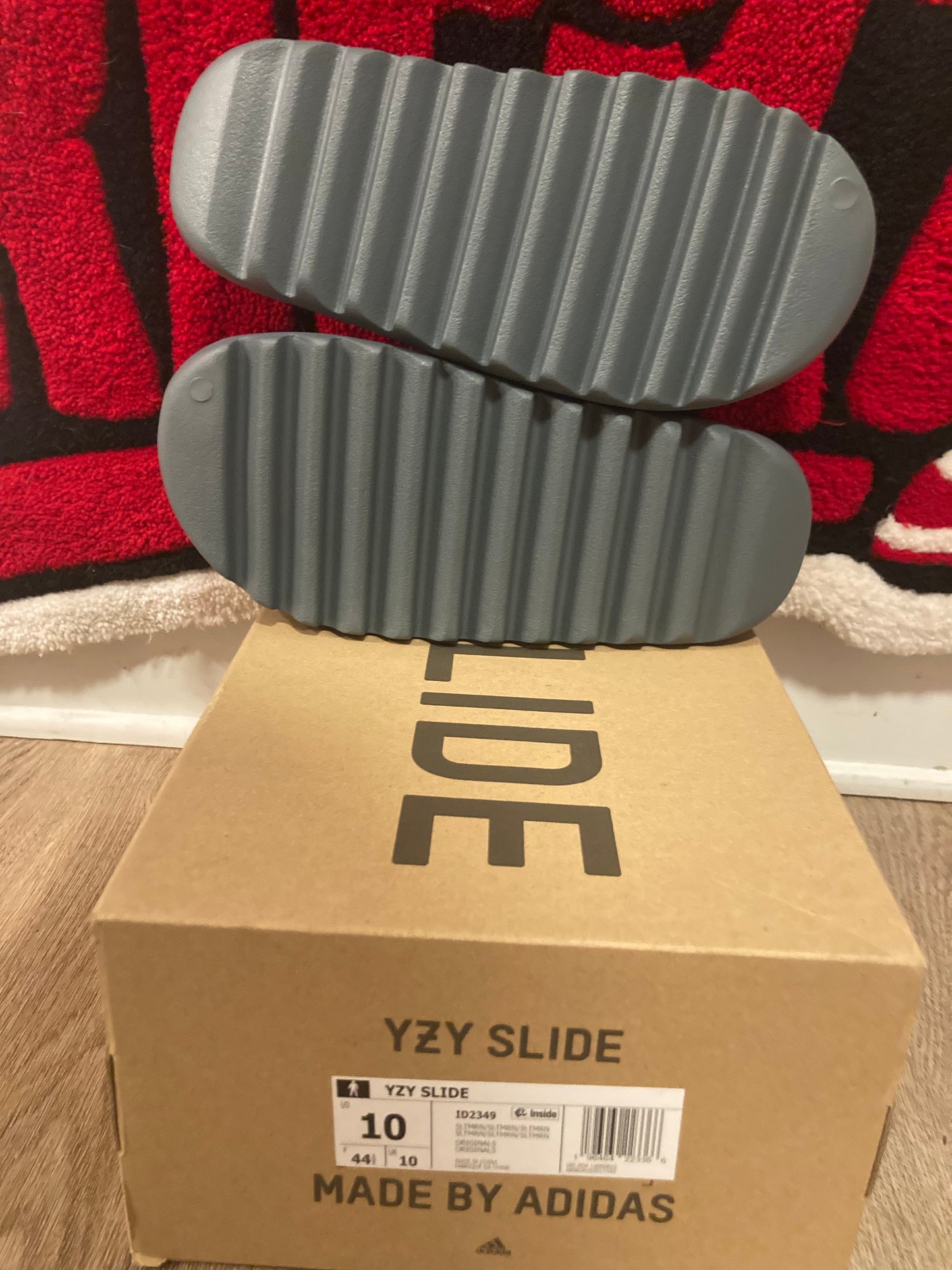 "SLATE GREY" YEEZY SLIDE
