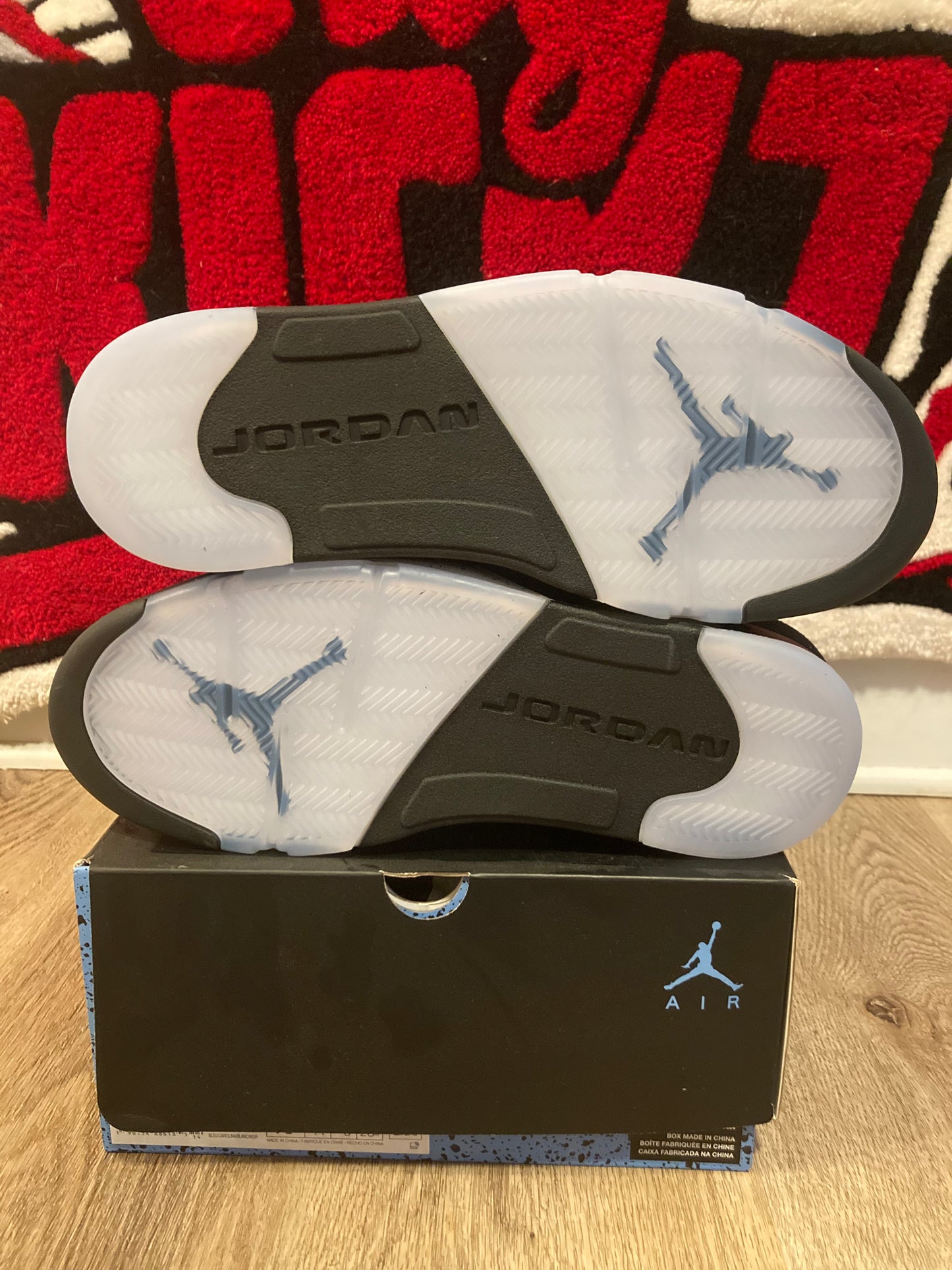 “UNC” RETRO 5